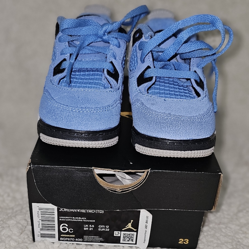 6c university blue 4s